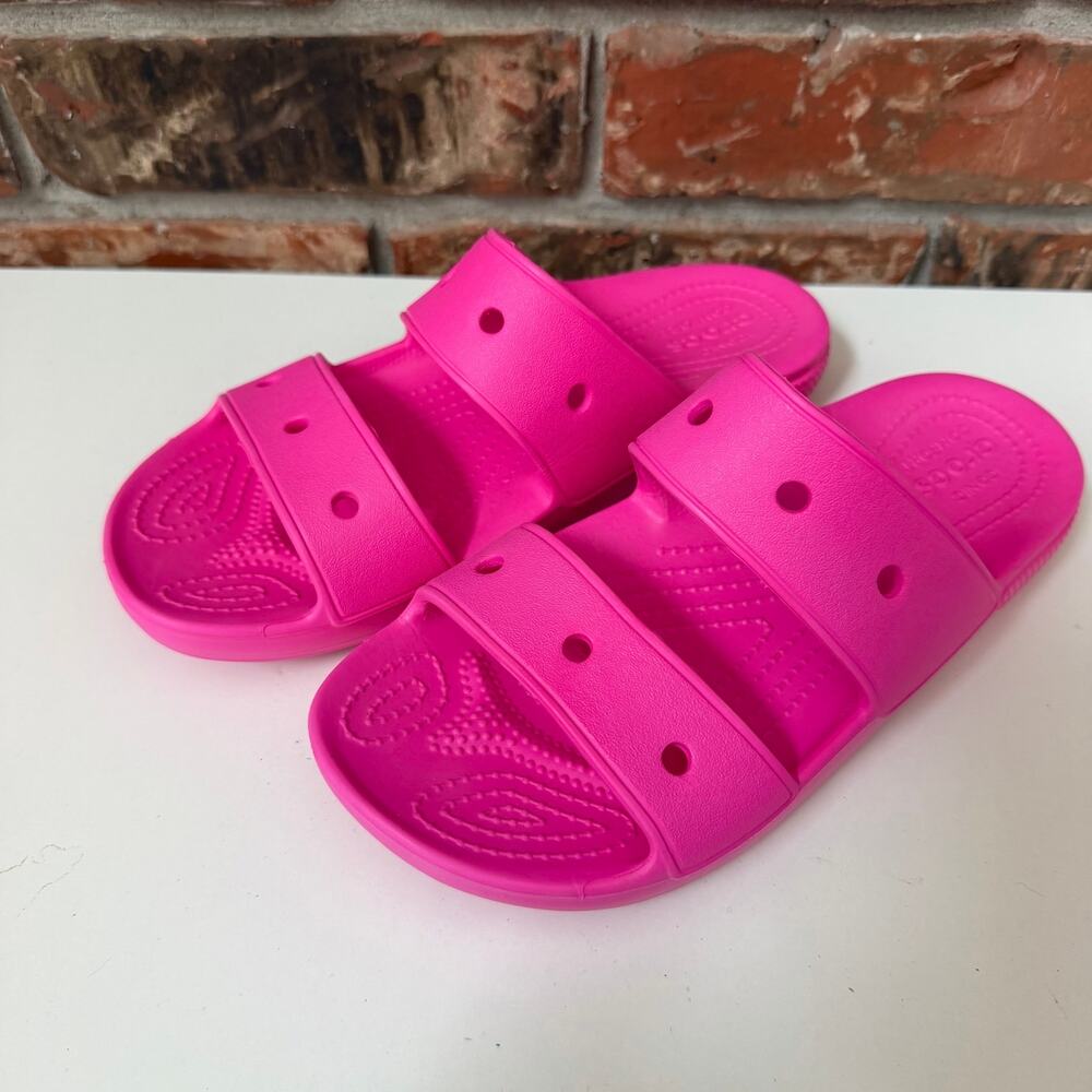 Crocs Classic Two Strap Pink Sandals Womens 8 Mens 6 NWOT Casual Lightweight